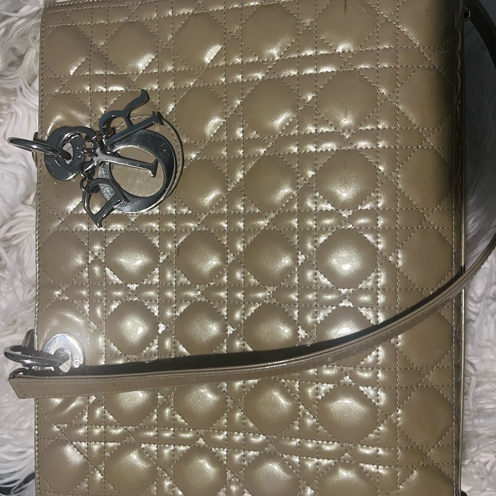 Dior beige 
Patent Cannage Large Lady Dior
